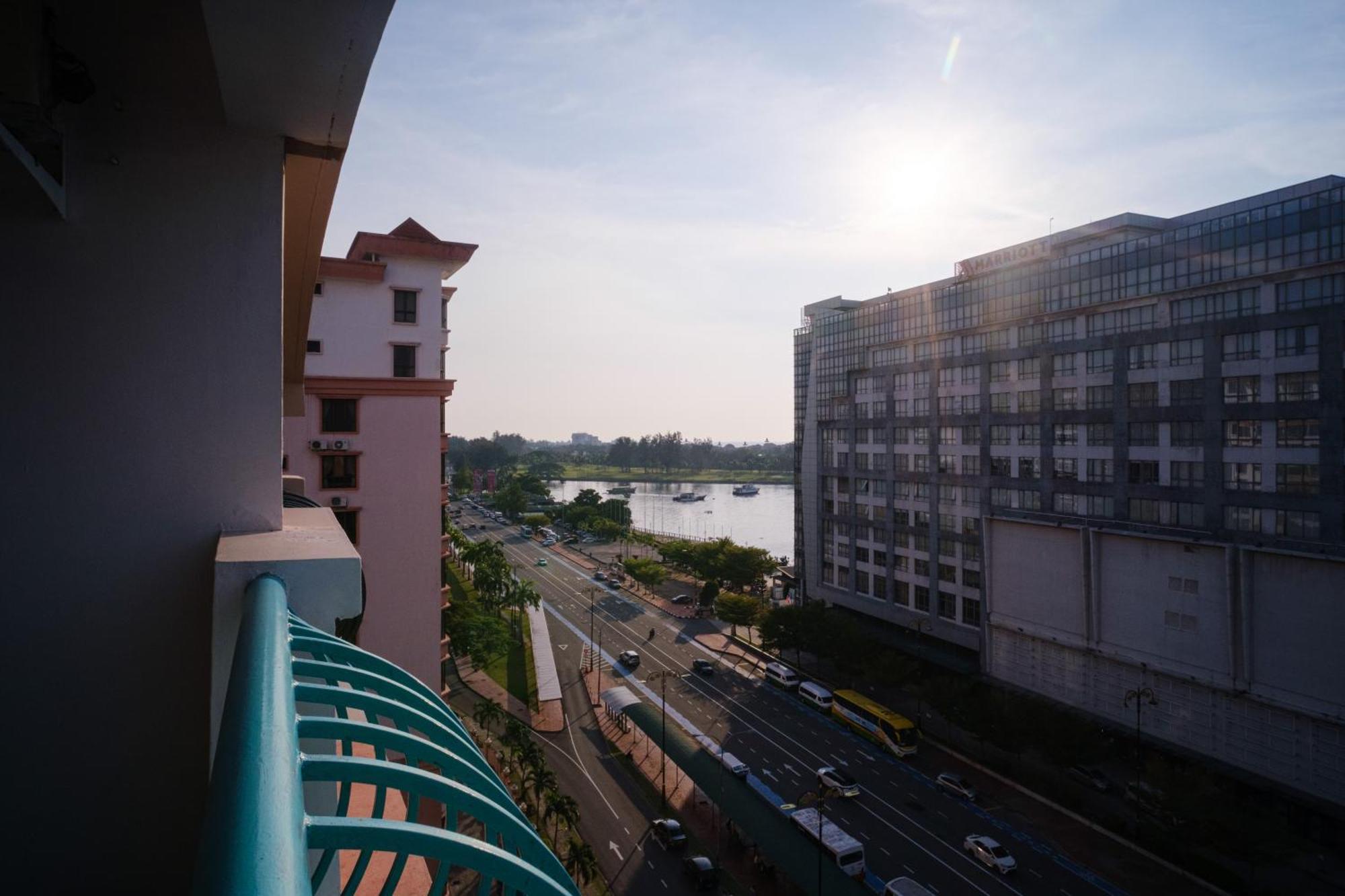 Petronella Apartment C1 Marina Court 亞庇 外观 照片
